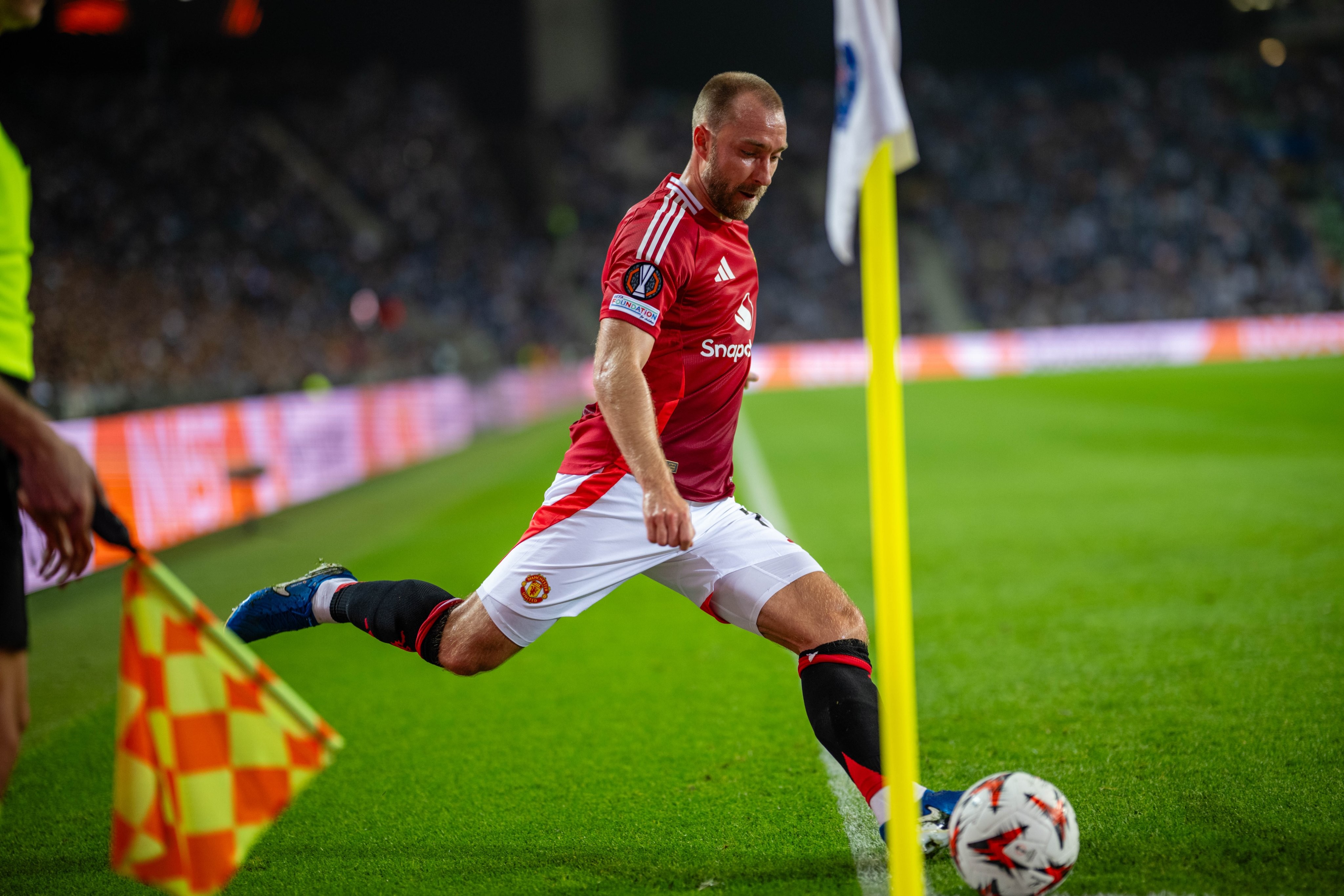 曼联战术调整，关键球员或将首发出战的简单介绍