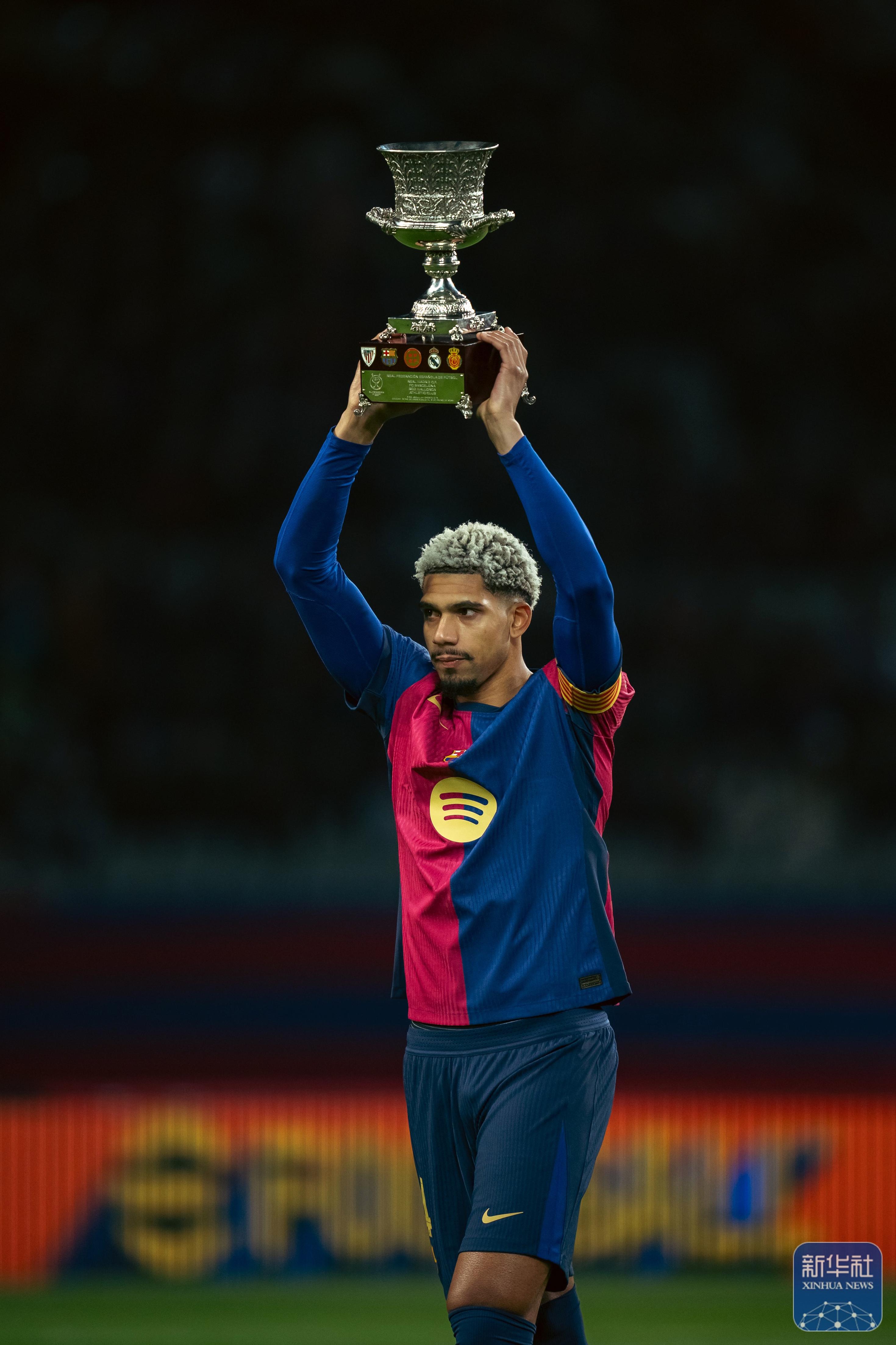 巴拉多利德主场大胜,赛季完美收官的简单介绍 巴拉多利德主场大胜,赛季完美收官的简单介绍