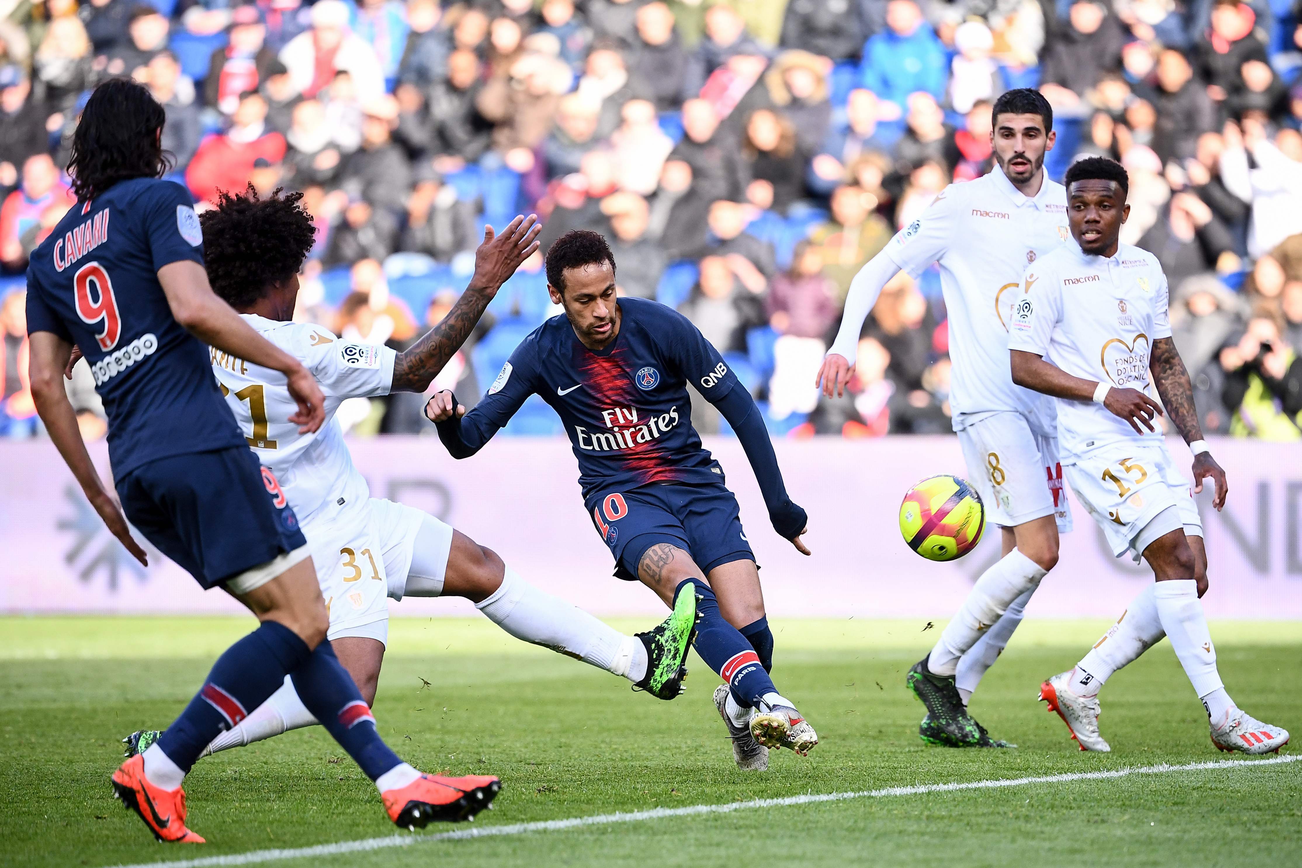 关于巴黎圣日耳曼迎战尼斯，强者脱颖而出的信息