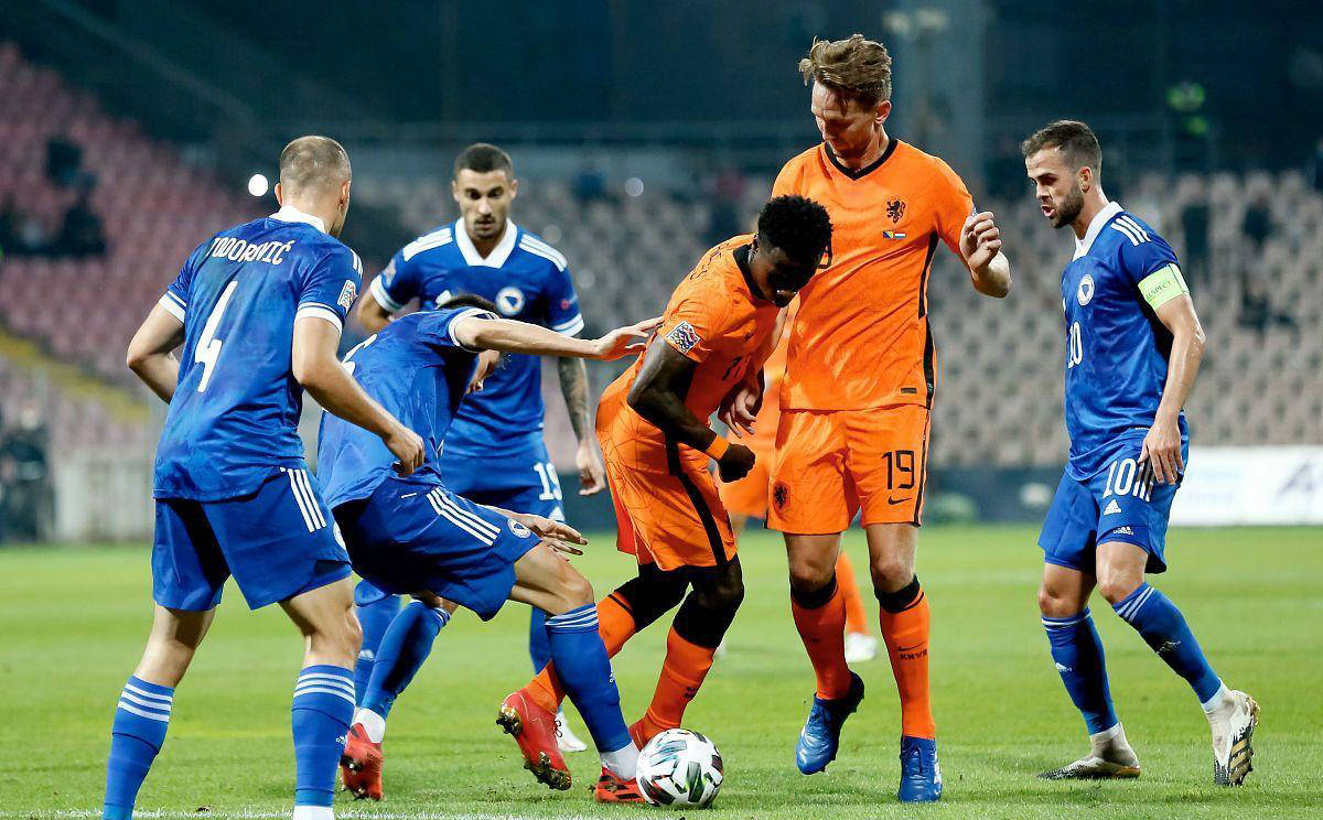 1xbet体育平台-荷兰队在比赛中发挥稳定，晋级下一轮