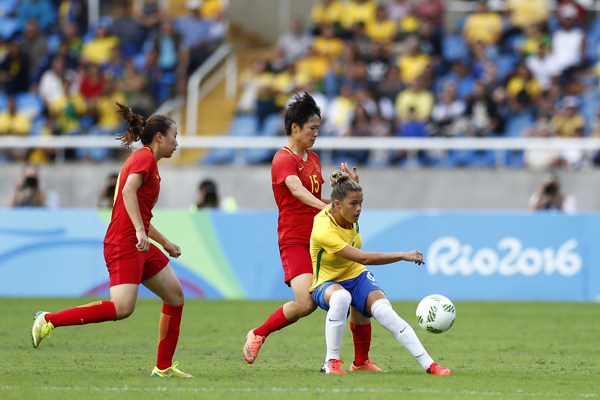 中国女足运动员训练如火如荼，为进军世界杯做准备的简单介绍