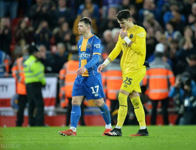 1xbet体育网站入口-包含汉堡队在主场逼平对手，争夺一个积分的词条