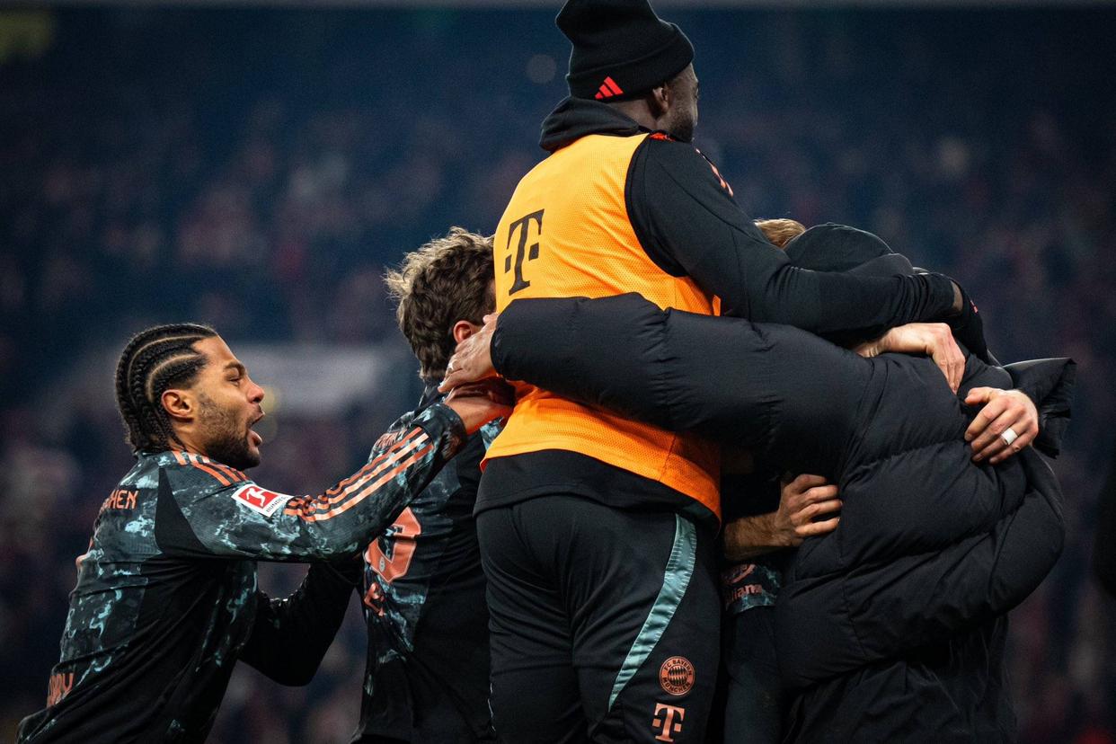 1xbet体育娱乐-拜仁慕尼黑逆境求变，新帅上任改观未卜的简单介绍