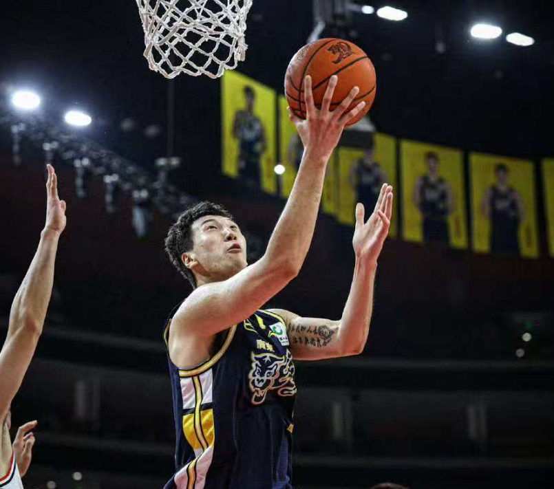 1xbet体育app下载地址-河南男篮稳坐主场，实力强大再获胜