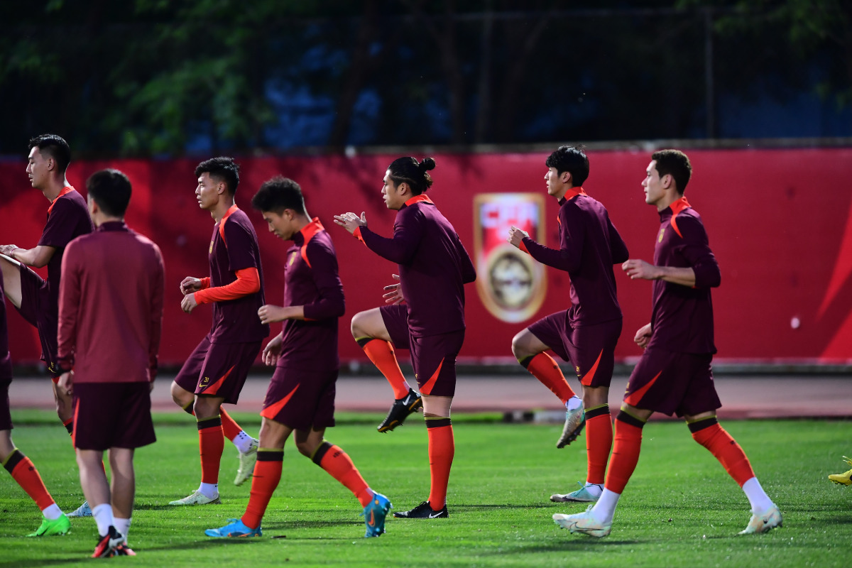 中国足球联赛球队为下场比赛全力备战的简单介绍