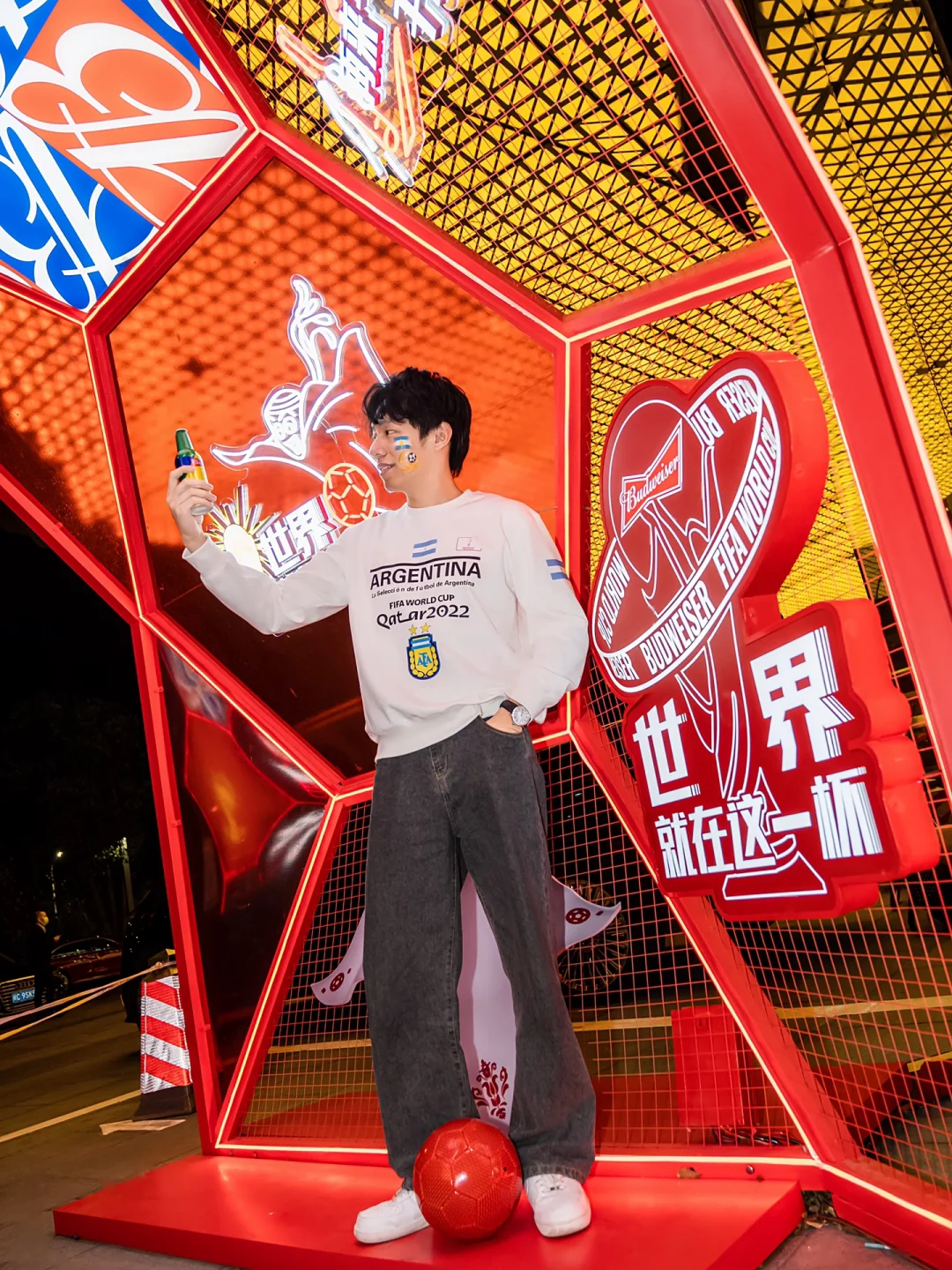 包含国家队壮志凌云，成功闯入决赛圈的词条