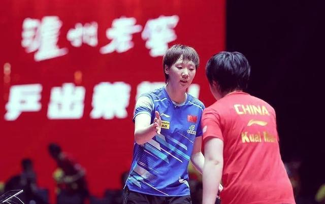 包含越南队顽强拼搏，成功晋级比赛继续加油的词条