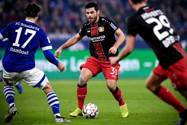 沙尔克主场击败科隆，实现主场三分