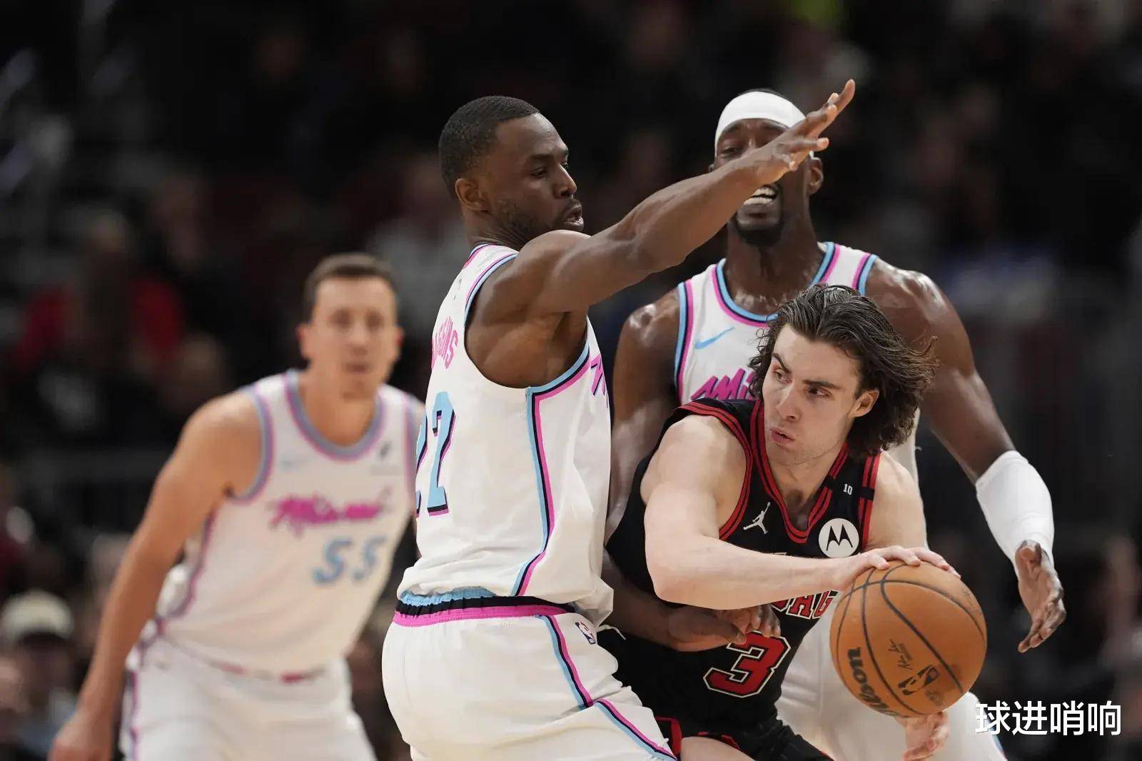 1xbet体育官网入口-湖人逆转骑士，维金斯底角三分绝杀的简单介绍