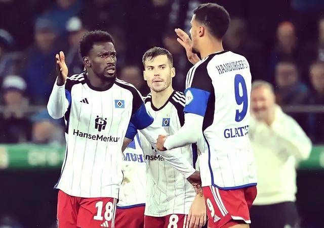 汉堡队陷入危机，球迷担忧不已